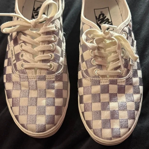 Vans Sneakers Men’s 6.5 Women’s Size 8 Silver & White Checker board Checkered GU - Picture 9 of 13